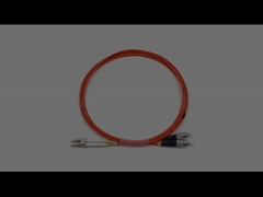 室内 LC から FC デュプレックス マルチモード OM1 OFNR 光ファイバーパッチケーブル 2.0mm オレンジジャケット