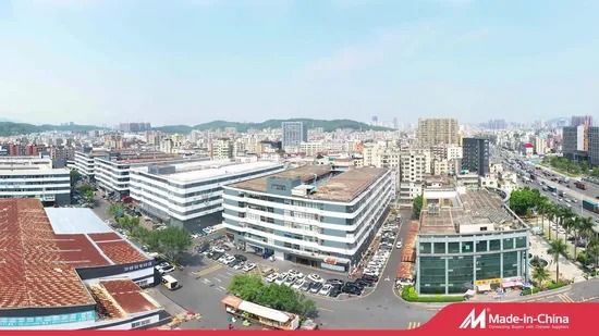 MTP Trunk Cable Assembly 2M Length with Corning ClearCurve® for High Bandwidth Data Transmission